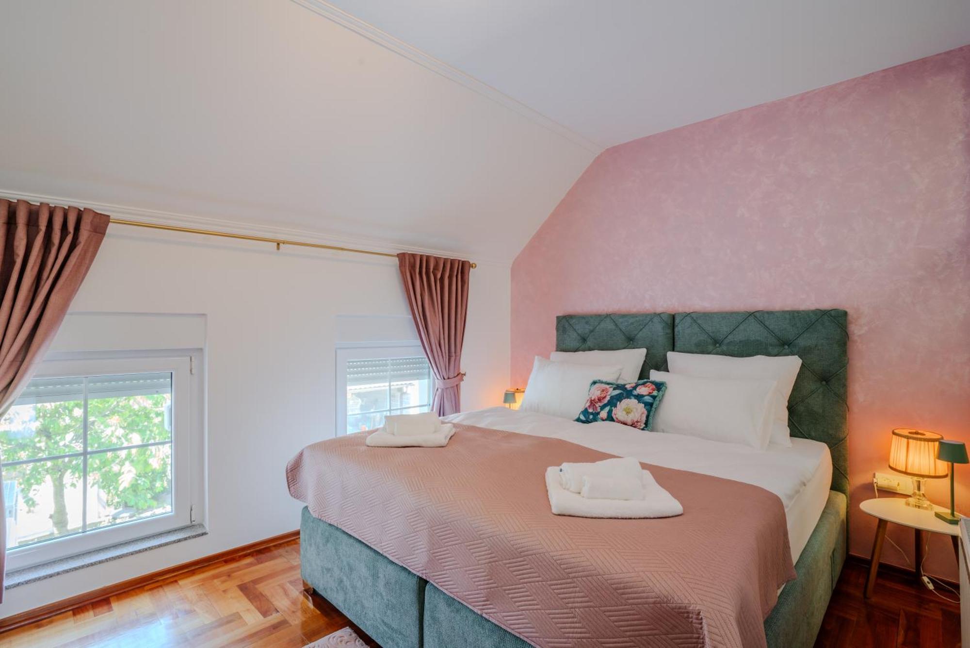 Vila Rosa Вуковар Екстериор снимка